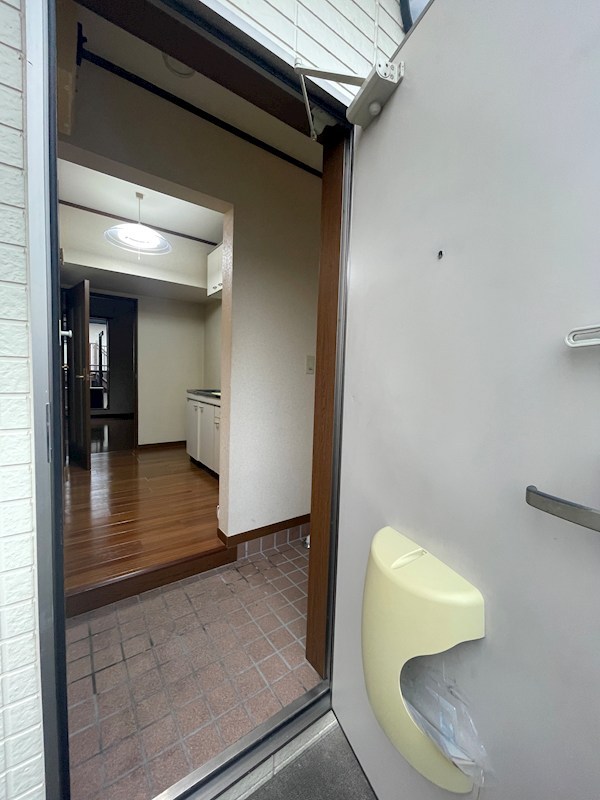 玄関　他室参照