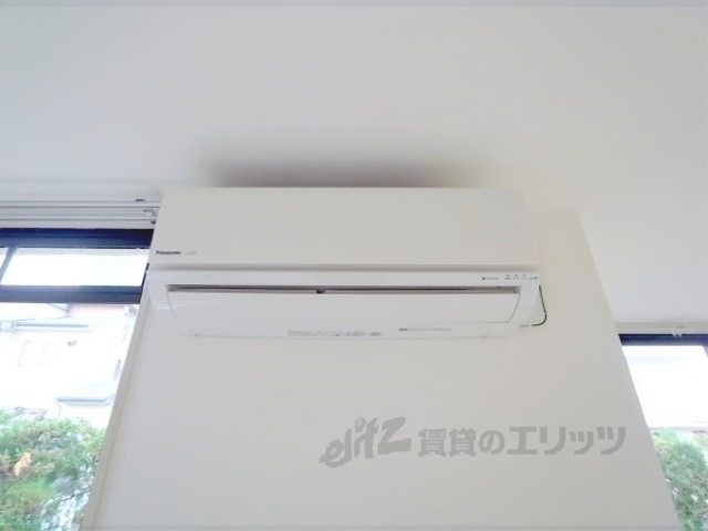 その他設備　新し目のエアコンです。