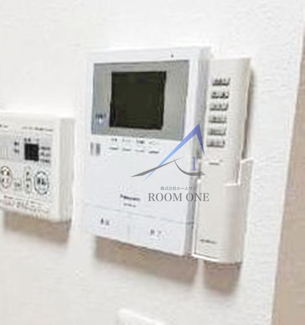 セキュリティ　モニター付きインターホンです。