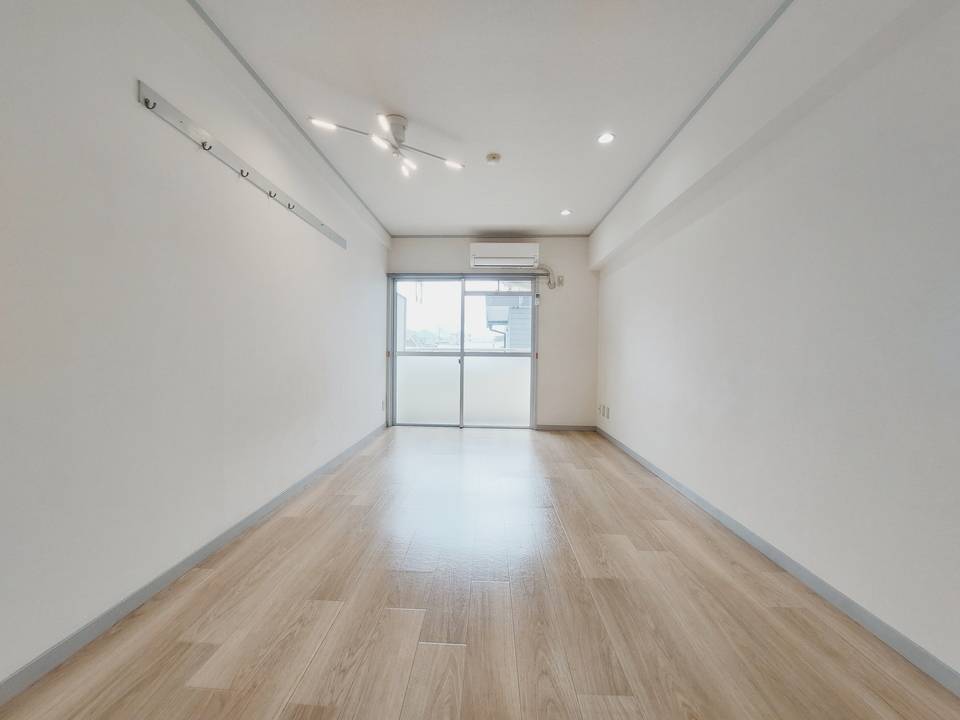 居室・リビング　リビング