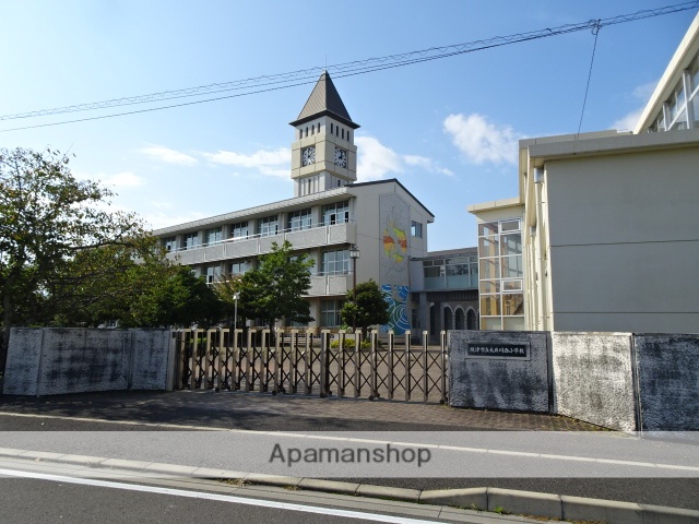 小学校　大井川西小学校（小学校）まで5237m