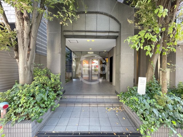 エントランス　アイビースクエア市岡　エントランス