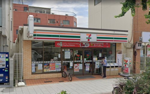 コンビニ　セブンイレブン 大阪三先１丁目店（コンビニ）まで330m