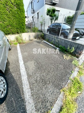 駐車場　敷地内駐車場ございます♪