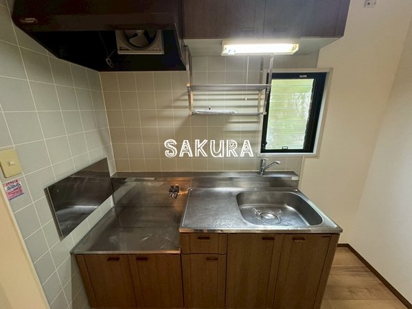 キッチン　広々使える快適な調理スペースです♪