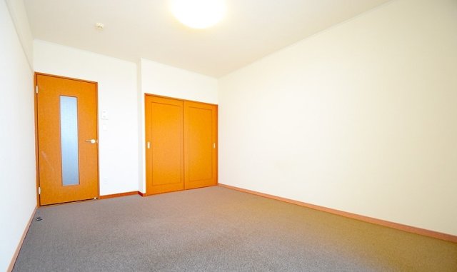 玄関　同物件別号室