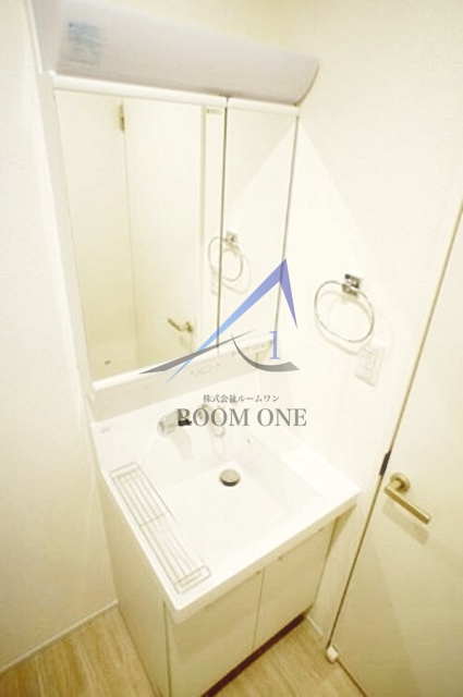 洗面設備　洗面台です。