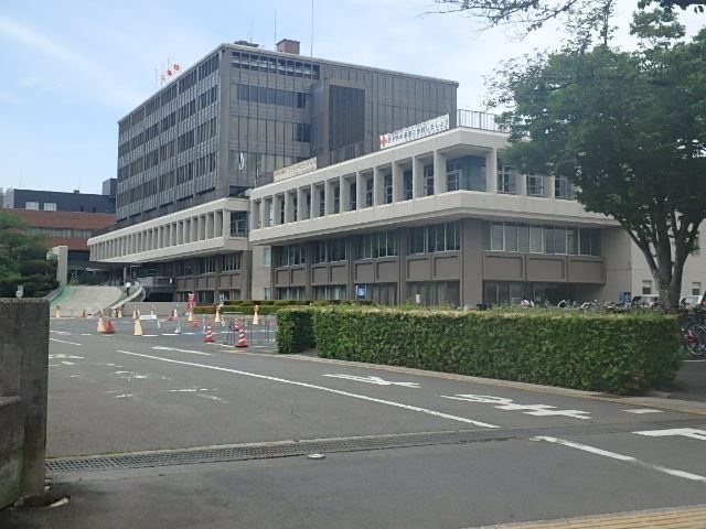 役所　戸田市役所（役所）まで1571m