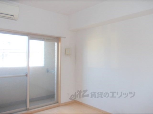 居室・リビング　居室