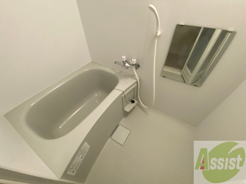 バス・シャワールーム　お風呂です。ゆっくりお風呂につかるのも体に良いですね～