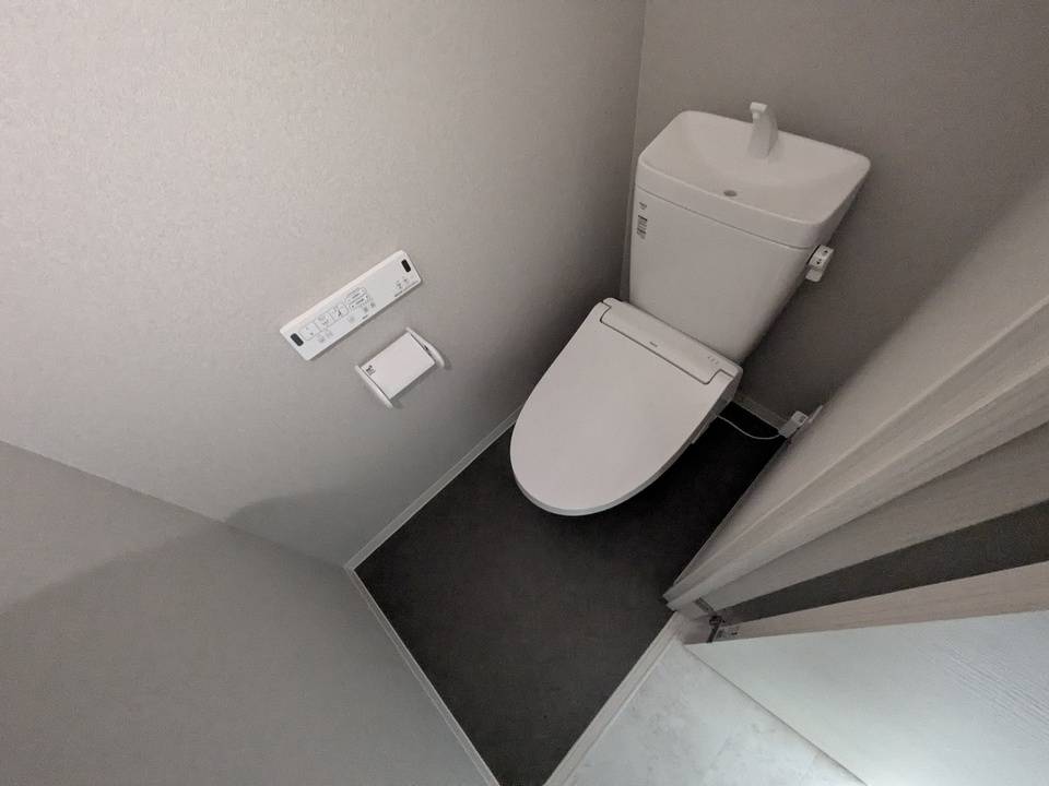 トイレ　トイレ