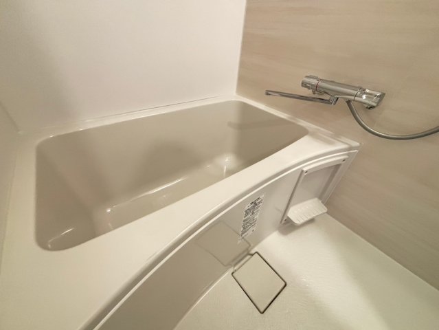 バス・シャワールーム　詳細は、RISUMO江坂本店までお問合せください♪