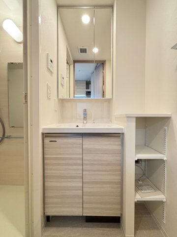 洗面設備　詳細は、RISUMO江坂本店までお問合せください♪