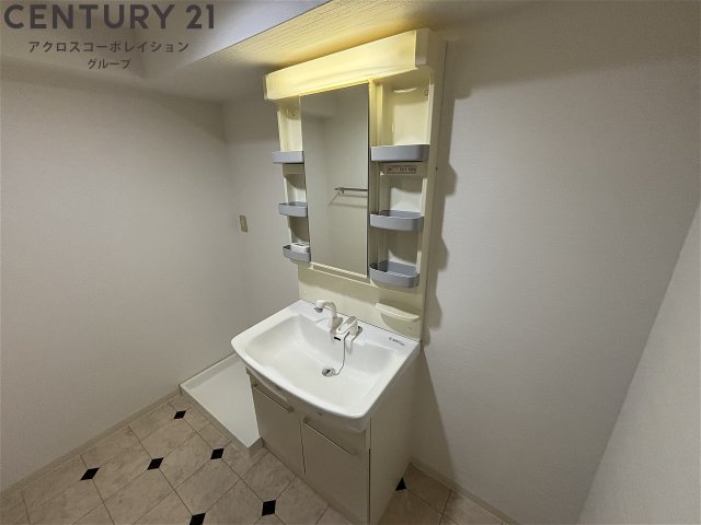 洗面設備　洗髪洗面化粧台付き♪