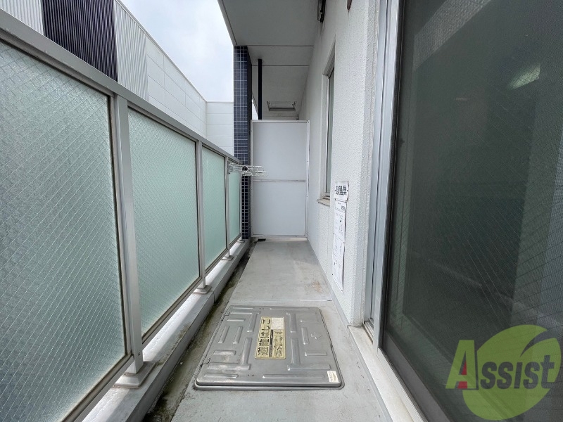 バルコニー　バルコニーです。洗濯物を干したり一息ついたりできますね！