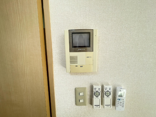 セキュリティ　モニターホンで安心