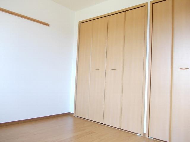 その他　イオンSCまで2400m