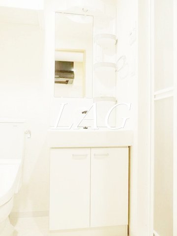 洗面設備　独立洗面台です。