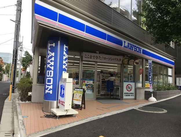 コンビニ　ローソン広尾高校前店（コンビニ）まで34m