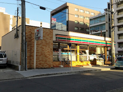 コンビニ　セブンイレブン 名古屋栄1丁目店（コンビニ）まで111m