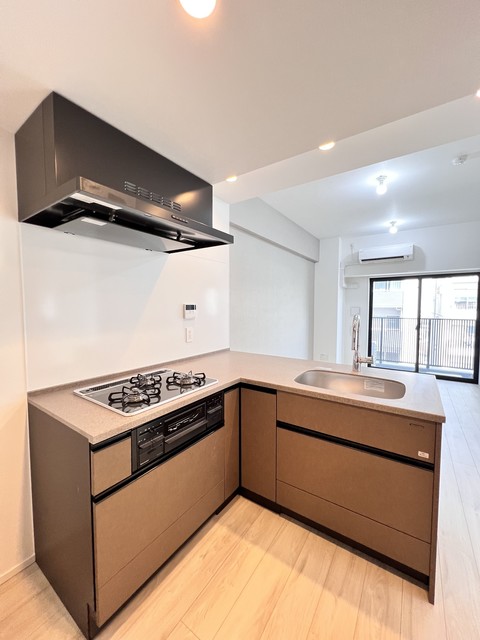 キッチン　※写真は同タイプ住戸です。