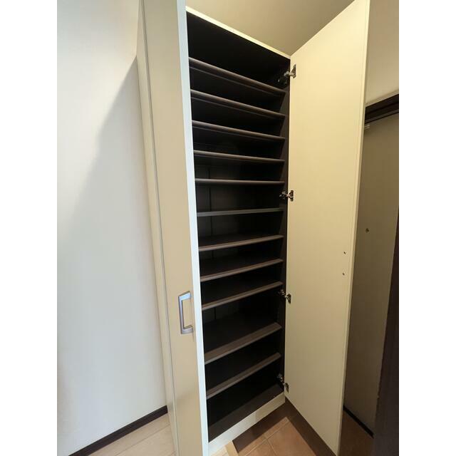 玄関　シューズボックス