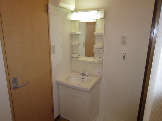 洗面設備　タウンハウジング府中店まで