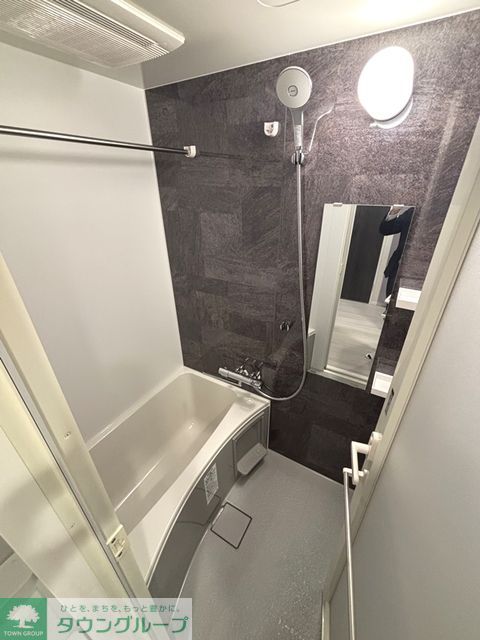 バス・シャワールーム　※写真は同タイプ住戸です。