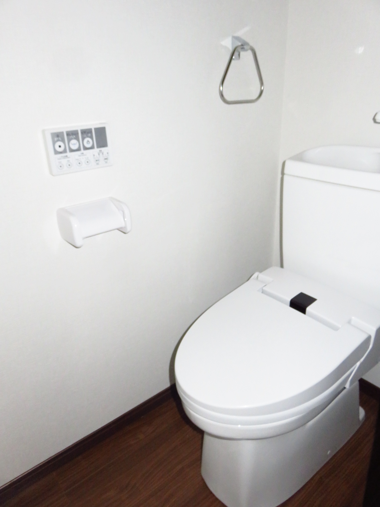 トイレ　平成３０年３月完成オール電化アパート！