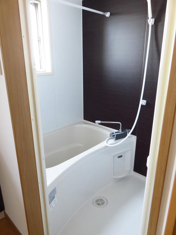 バス・シャワールーム　平成３０年３月完成オール電化アパート！
