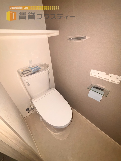 トイレ　ウォシュレット付きです。