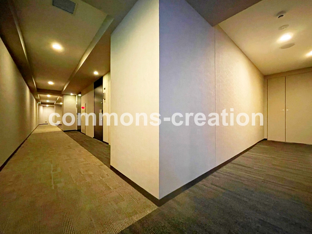 ショッピングセンター　無印良品Found　MUJI青山店（ショッピングセンター）まで216m