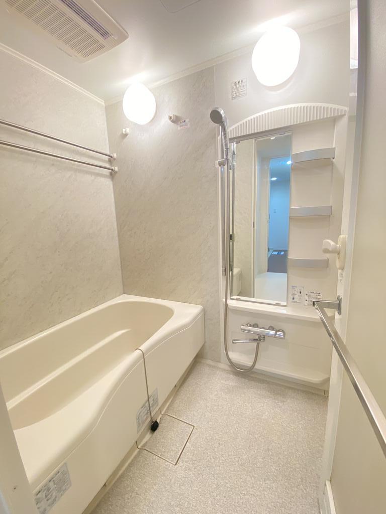バス・シャワールーム　※別部屋参考写真♪