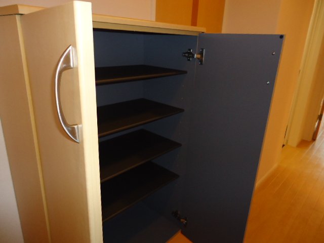 玄関　シューズボックス