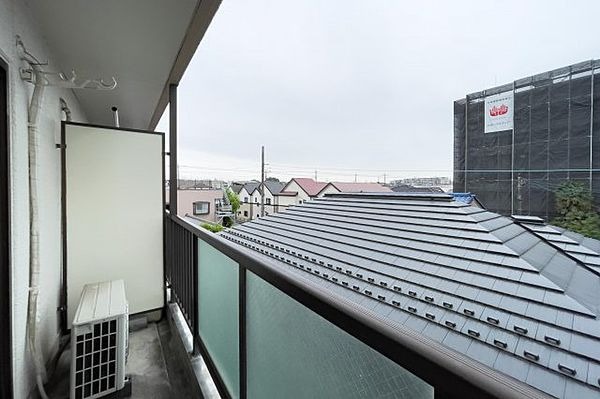 バルコニー　同物件別室写真