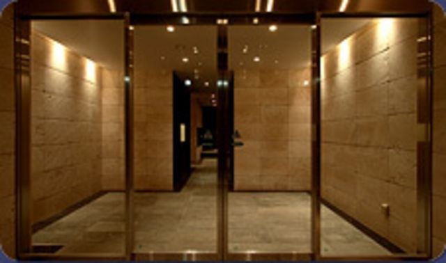 エントランス　★お問い合わせはタウンハウジングまで★