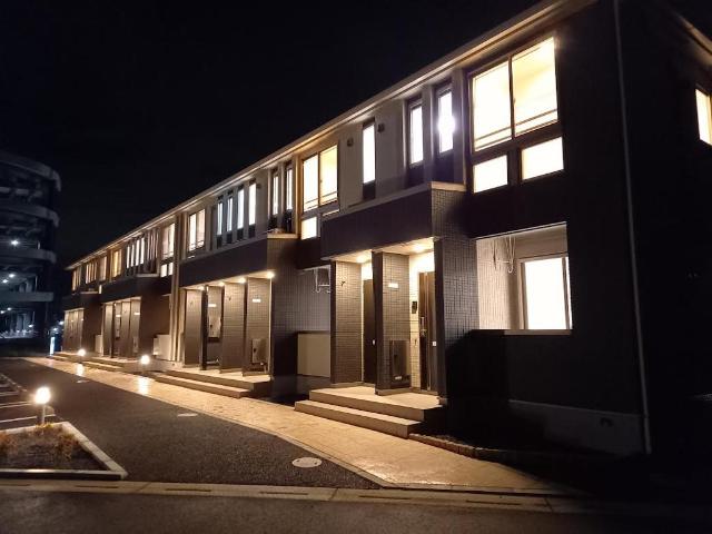 建物外観　外観写真（夜）