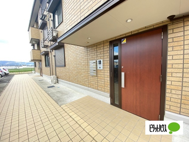 エントランス　エントランス