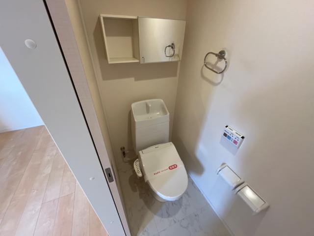 トイレ　シャワー付トイレ