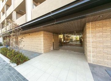 エントランス　共用部分も大変綺麗★