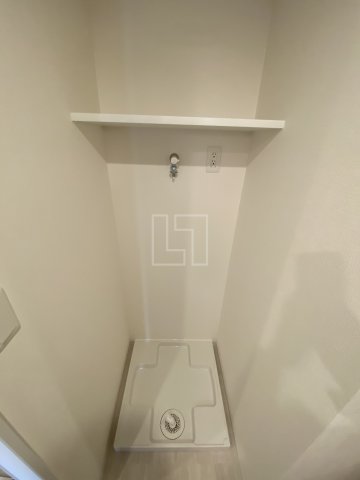 その他　シーズンフラッツ新町　室内洗濯パン