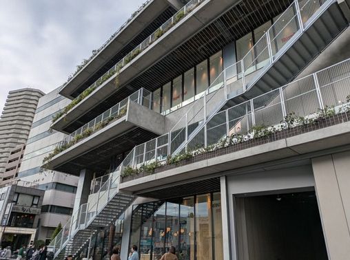 ショッピングセンター　駒沢パーククォーター（ショッピングセンター）まで193m