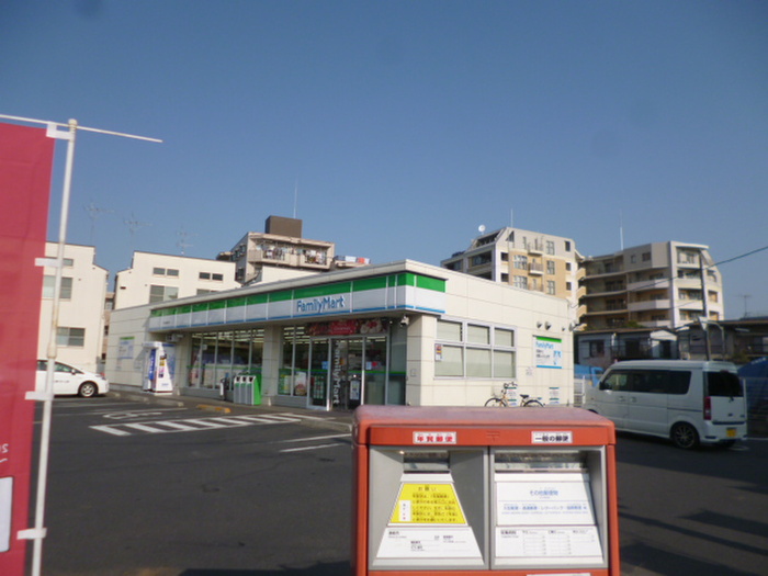 コンビニ　ファミリーマート 世田谷廻沢店（コンビニ）まで450m