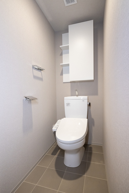 トイレ　※写真は同タイプ住戸です。