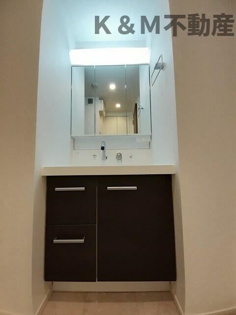 洗面設備　広い洗面スペース