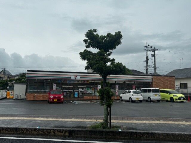 コンビニ　セブンイレブン福津中央5丁目店（コンビニ）まで209m