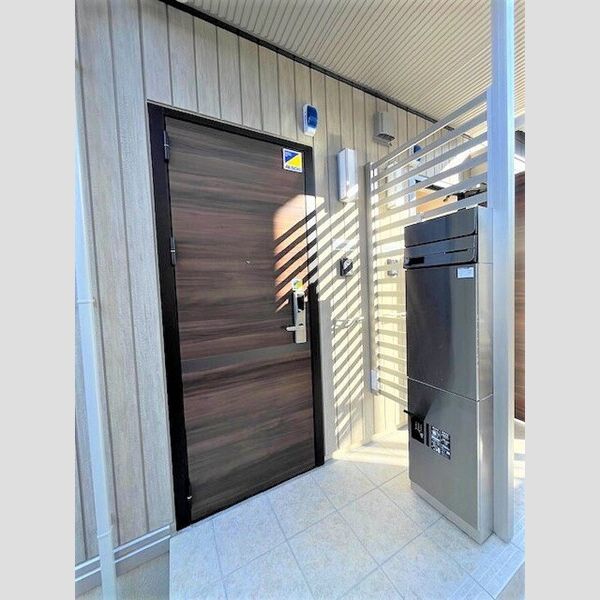 エントランス　宅配ボックス