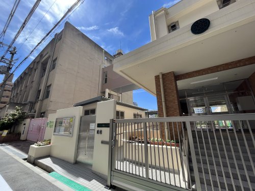 小学校　堀江小学校（小学校）まで580m