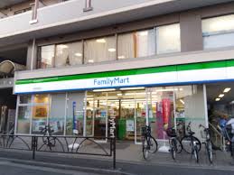 コンビニ　ファミリーマート（コンビニ）まで160m