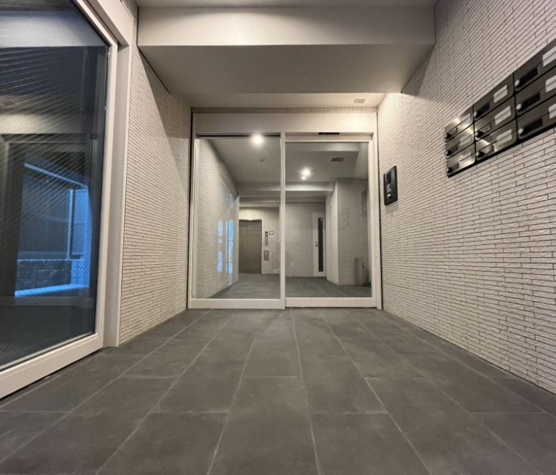 エントランス　エントランス